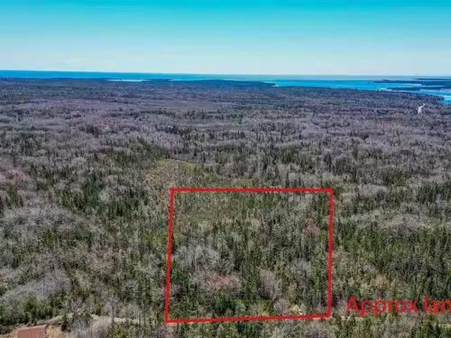 Lot 21 Somerset Drive, East Sable River, NS, B0T 1V0 vacant.