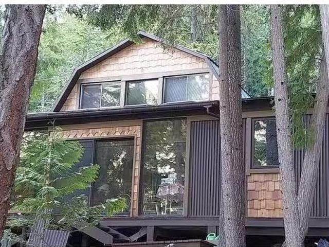 Lot 2 Slocan Lake Boat Access, Slocan, BC, V0G 2C0 house for.
