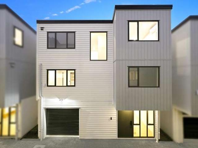 Lot 3/10 Tusac Place, Totara Vale, North Shore City