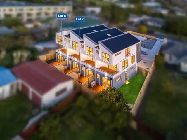 Lot 7/ 5 Hereford Street, Te Atatu Peninsula, Waitakere City.