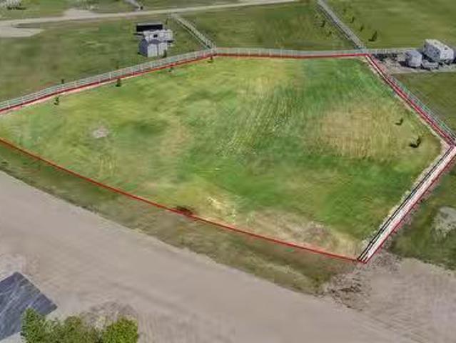 Lot 4 Blk 3 Pape Road, Humboldt Rm No. 370, SK, S0K 2A0 vaca.