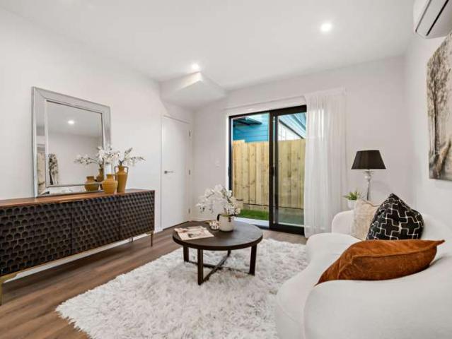 Lot 5/2 4 Moa Road, Point Chevalier, Auckland City