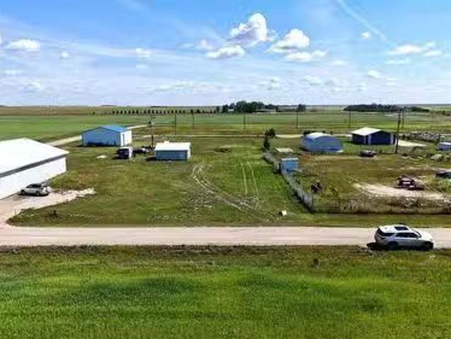 Lot 6 Pfeffer Avenue, Elbow, SK, S0H 1J0 vacant land for sal.
