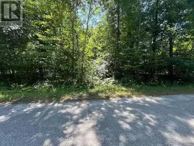Lot 89 Vincent Circle, Tiny, ON, L0L 2T0 vacant land for sal.