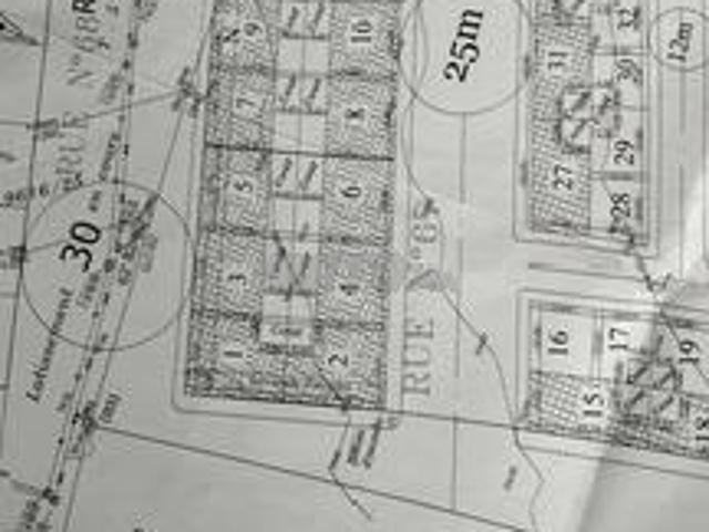 Lot commercial quatre étages