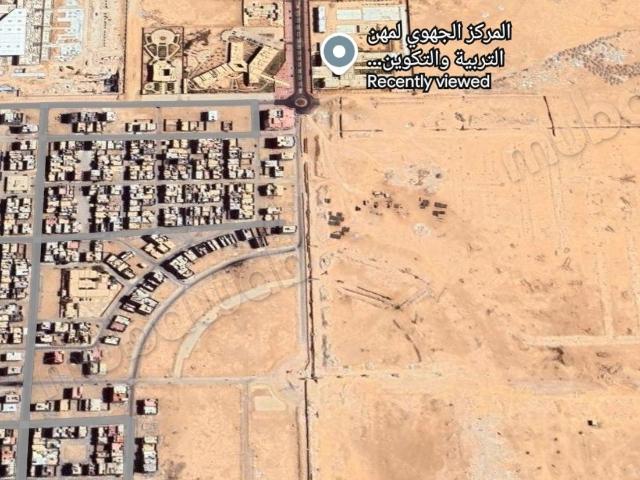 Lot commercial R3,241 m2