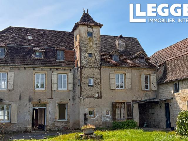 LOT Centre de Bretenoux: grande propriété pour projet familial et touristique