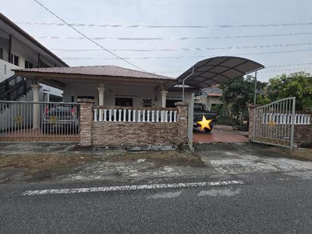 Lot bunglow