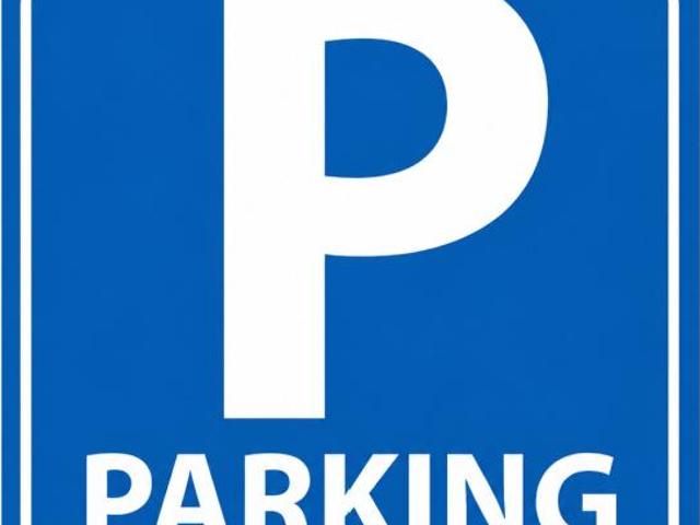 Lot de 10 Box pour stationner, stocker, louer en plein cœur du 12ème