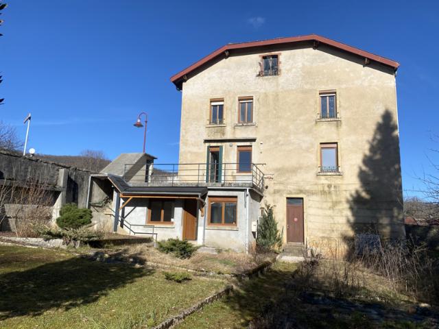 Lot de 2 appartements avec terrasse et jardin