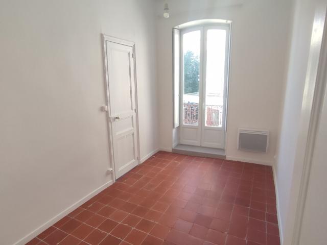 Lot de 4 appartements Place de la Mairie 160m² Béziers