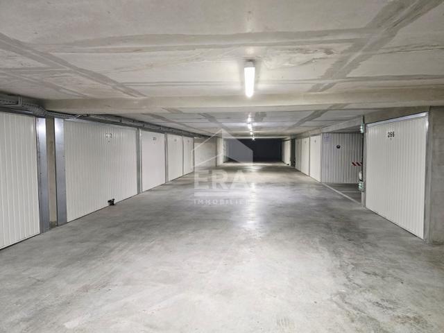 Lot de deux places de parking boxables SAINT LAURENT DU VAR