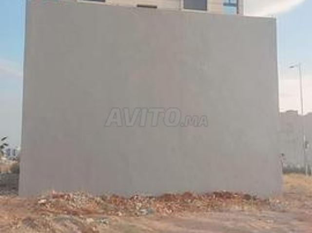 Lot de terrain R3 de 180 m²