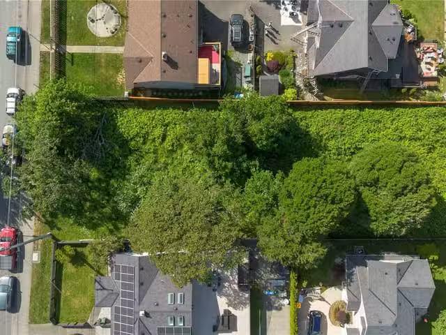 Lot for sale in Esquimalt, 1124 Craigflower Rd, 1039765