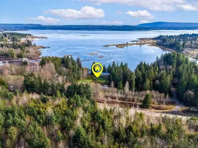 Lot for sale in Fanny Bay, 8460 Penny Ln, 1032107