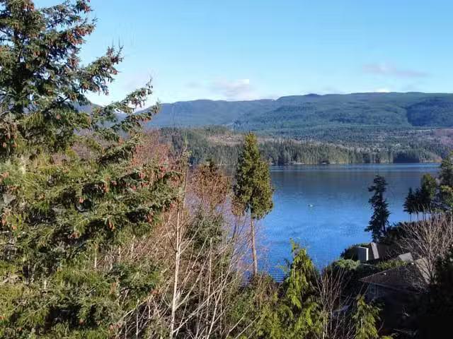Lot for sale in Sechelt, Sunshine Coast, Lot 99 N Gale Avenue.