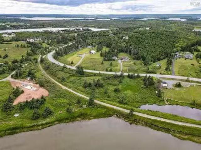 Lot Lot Seaforth Highway 207, Seaforth, NS, B0J 2L0 vacant l.