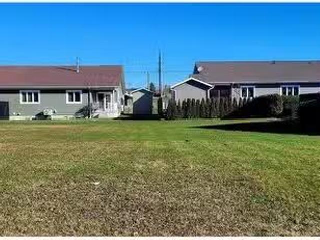 Lot Taylor St, Grand Sault/Grand Falls, NB, E3Y 3V9 vacant l.