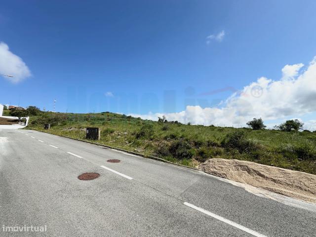 Lote Moradia, Bairro Tocadelos, Lousa