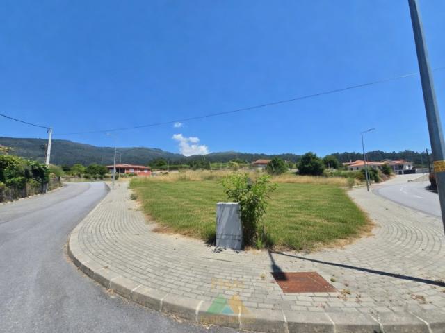 Lote nº3 de Construção Exclusivo em Refoios do Lima O Lugar Perfeito para a Casa dos Seus Sonhos