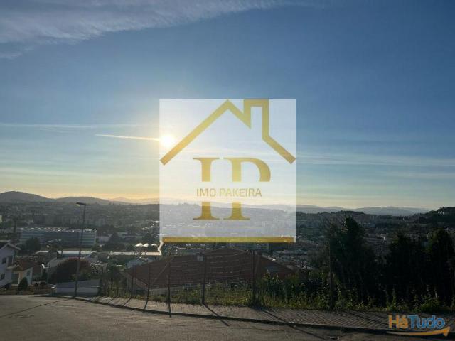 LOTE NO VALE DE LAMAÇÃES E NOGUEIRÓ | 26083640073
