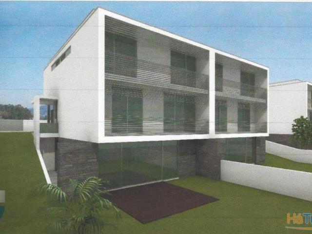 Lote à Venda para Moradia V4 em São Romão do Coronado ? Trofa | 26083625153