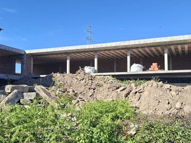 Lote c/ Moradia em Estrutura Soutelo