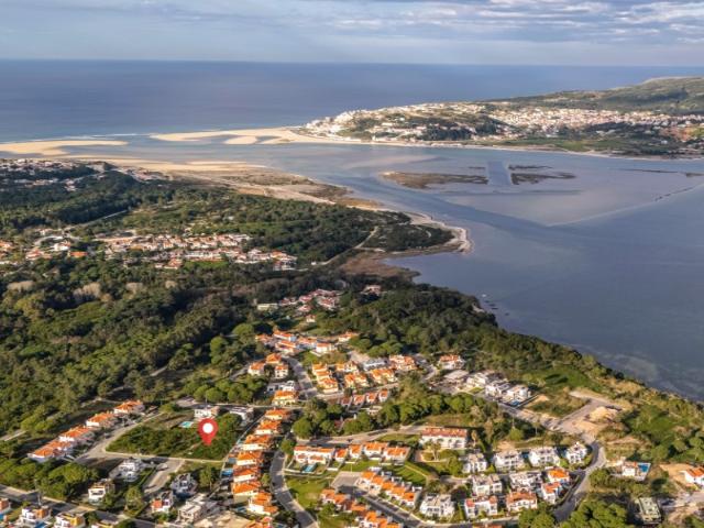 Lote com Projeto Aprovado junto à Lagoa de Óbidos