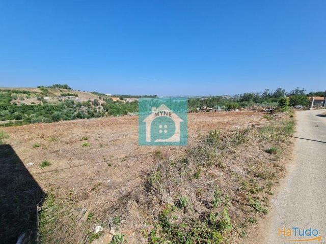 Lote com projeto para construir moradia T3 | 26063918438