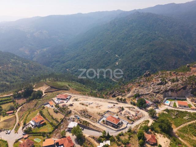 Lote de Construção no Gerês