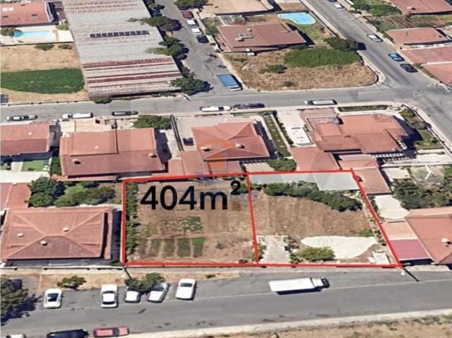 Lote de Terreno 404 m2 p/ Construção de Moradia Isolada | B.º da Paradela, Loures