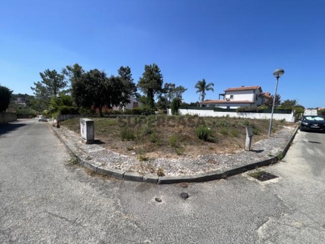 Lote de Terreno 865m2 para construção de moradia Sesimbra
