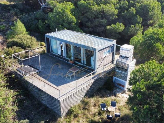 Lote de Terreno com casa Modular Vista de Mar