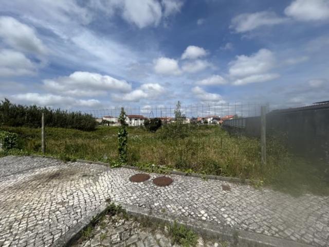 LOTE DE TERRENO COM PROJETO APROVADO NA MARINHA GRANDE