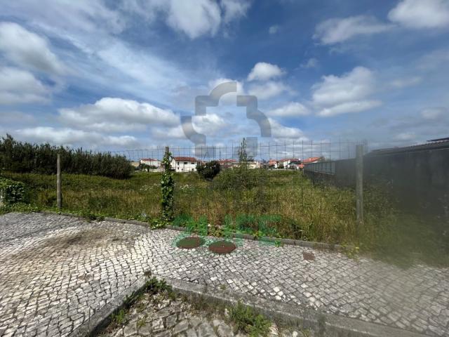 LOTE DE TERRENO COM PROJETO APROVADO NA MARINHA GRANDE