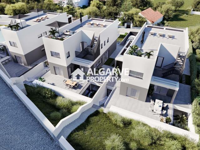 Lote de Terreno com Projeto para Moradia V4 em São Brás de Alportel, Algarve