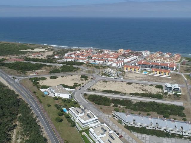 Lote de terreno com 1439m2 integrado no Atlantic Village na Costa de prata