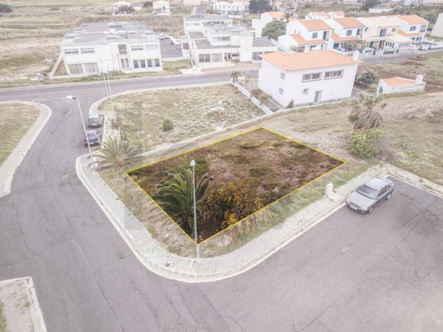 LOTE DE TERRENO COM 335 m² EM PORTO SANTO – EXCELENTE OPORTUNIDADE
