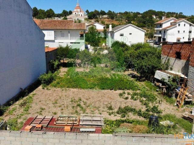 Lote de Terreno com 416m² ? Localização Central em Valpaços | 26084001231