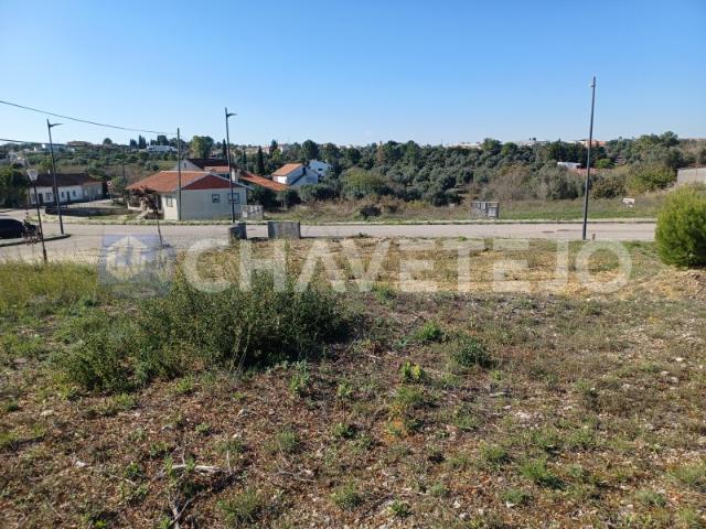 Lote de terreno com 511 m2 a 2 minutos do centro de Tomar