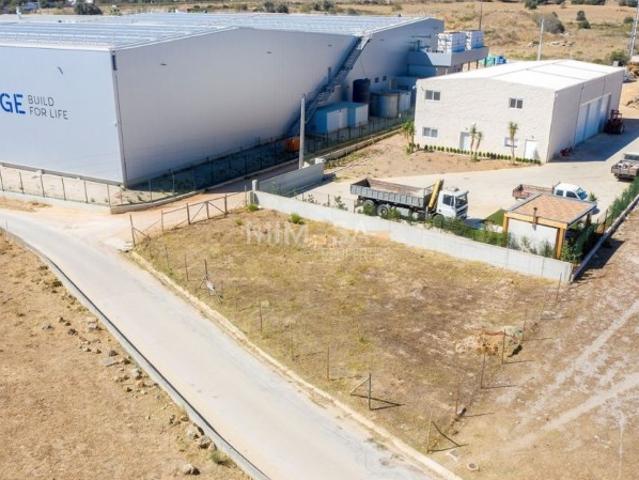 Lote de Terreno de 400 m² para construção proximo de Lagos