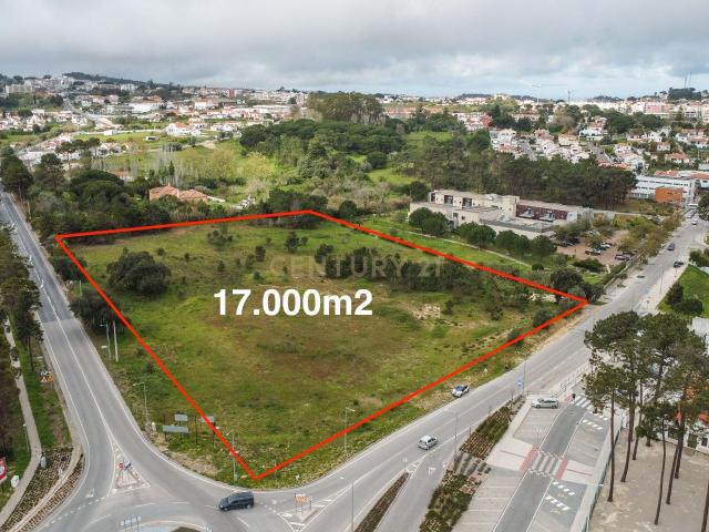 Lote de terreno de gaveto com 17.000m2 e pleno de potencialidades Sesimbra