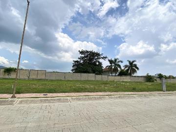 Lote de terreno en VENTA de 390.77 m2 en Residencial Puerta de Hierro