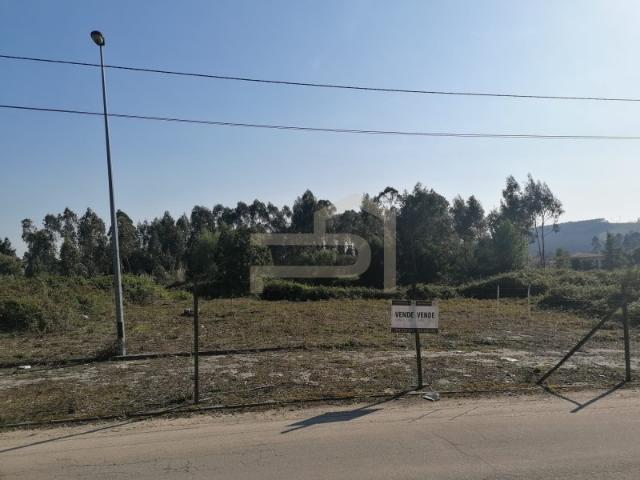 Lote de Terreno Industrial em Vilarinho das Cambas