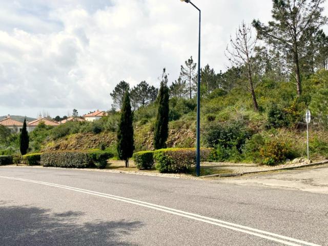 Lote de terreno nº134 destinado a construção com 14.006,6m², situado no Belas Clube de Campo, concelho de Sintra