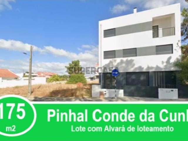 Lote de terreno no Pinhal Conde da Cunha