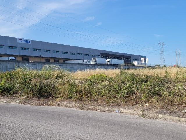 Lote de terreno para venda em Vila Nova Rainha