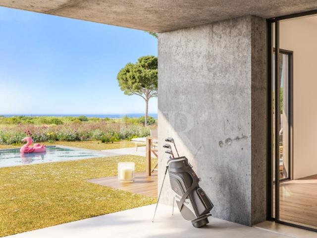 Lote de terreno para moradia no condomínio Caparica Hills vista mar