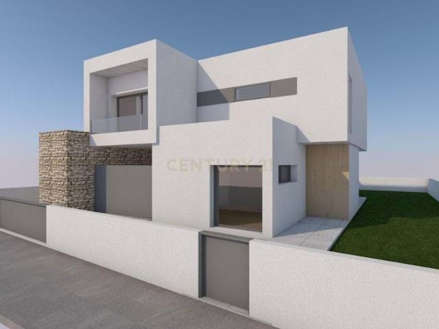 Lote de Terreno para Construção de Moradia