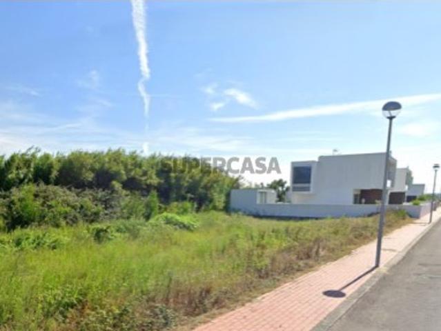 Lote de terreno para construção de moradia